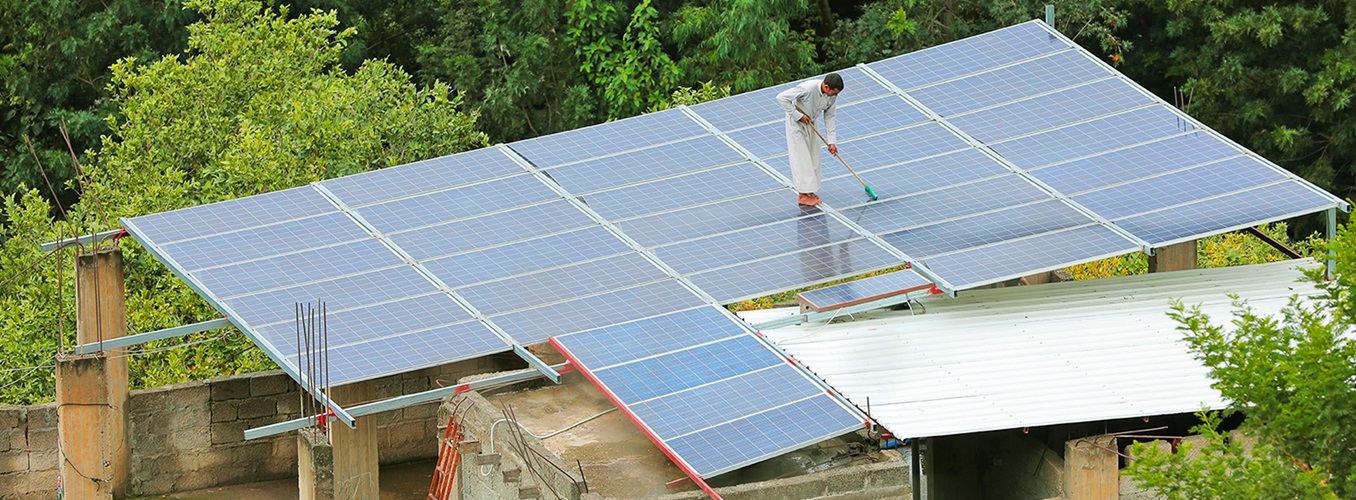 Solar-powered wells for food production. © FAO/Essam Alkamaly Solar-powered wells for food production. © FAO/Essam Alkamaly