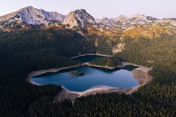 mountain-simon-straetker-64.tmb-th600x400