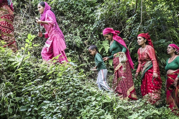 Nepal-walking
