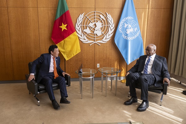 ©FAO/Roberto Schmidt