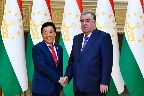 ©Tajikistan Presidential Press Office/Tohirjon Saidov