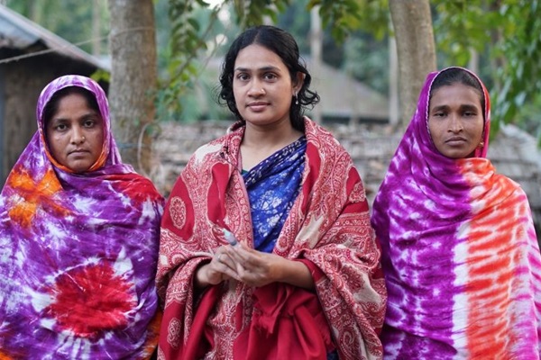Women vaccinators 2